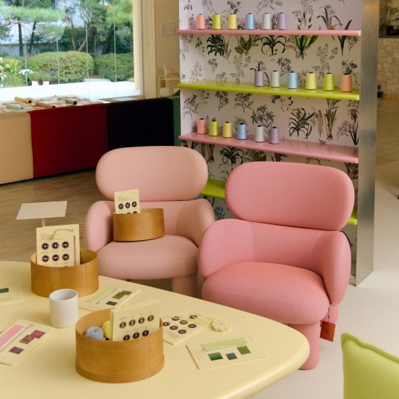 A room for sensing nature With 블루메미술관